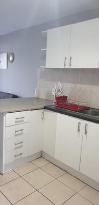 Apartment / Flat For Rent in Fairfield Estate, Parow